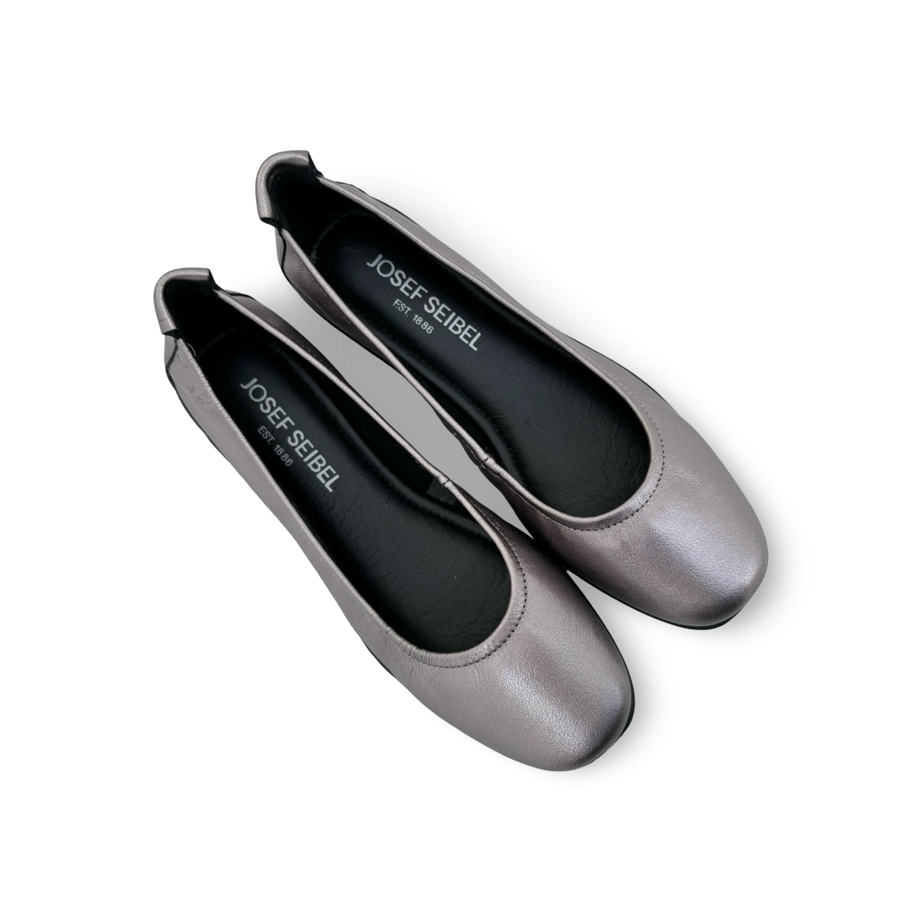 74801 Pewter Metallic Leather Flat