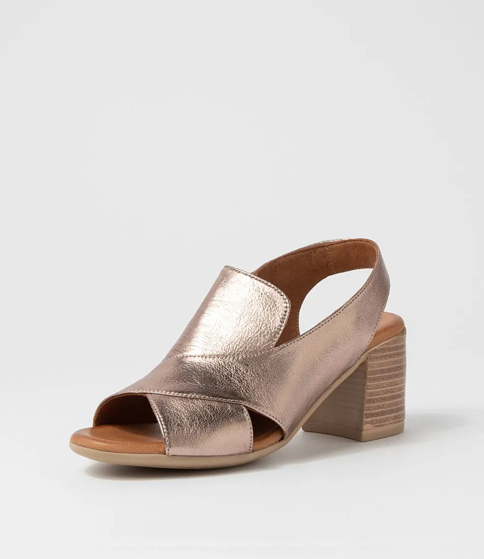 DIANA FERRARI Wondir Pewter Leather Sandals