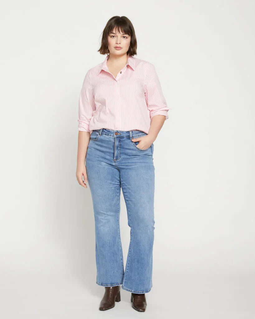 Farrah High Rise Flared Jeans - Western Blue Wash