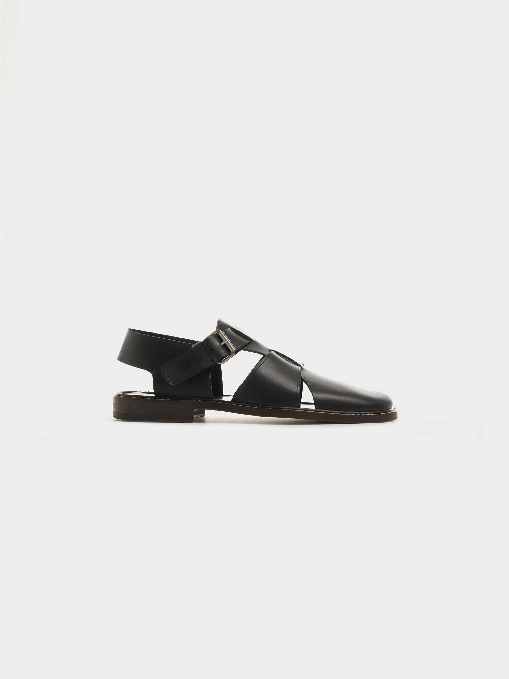 Fisherman Sandals in Black