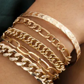 Gold Chain Bracelet Set With Stacking Design