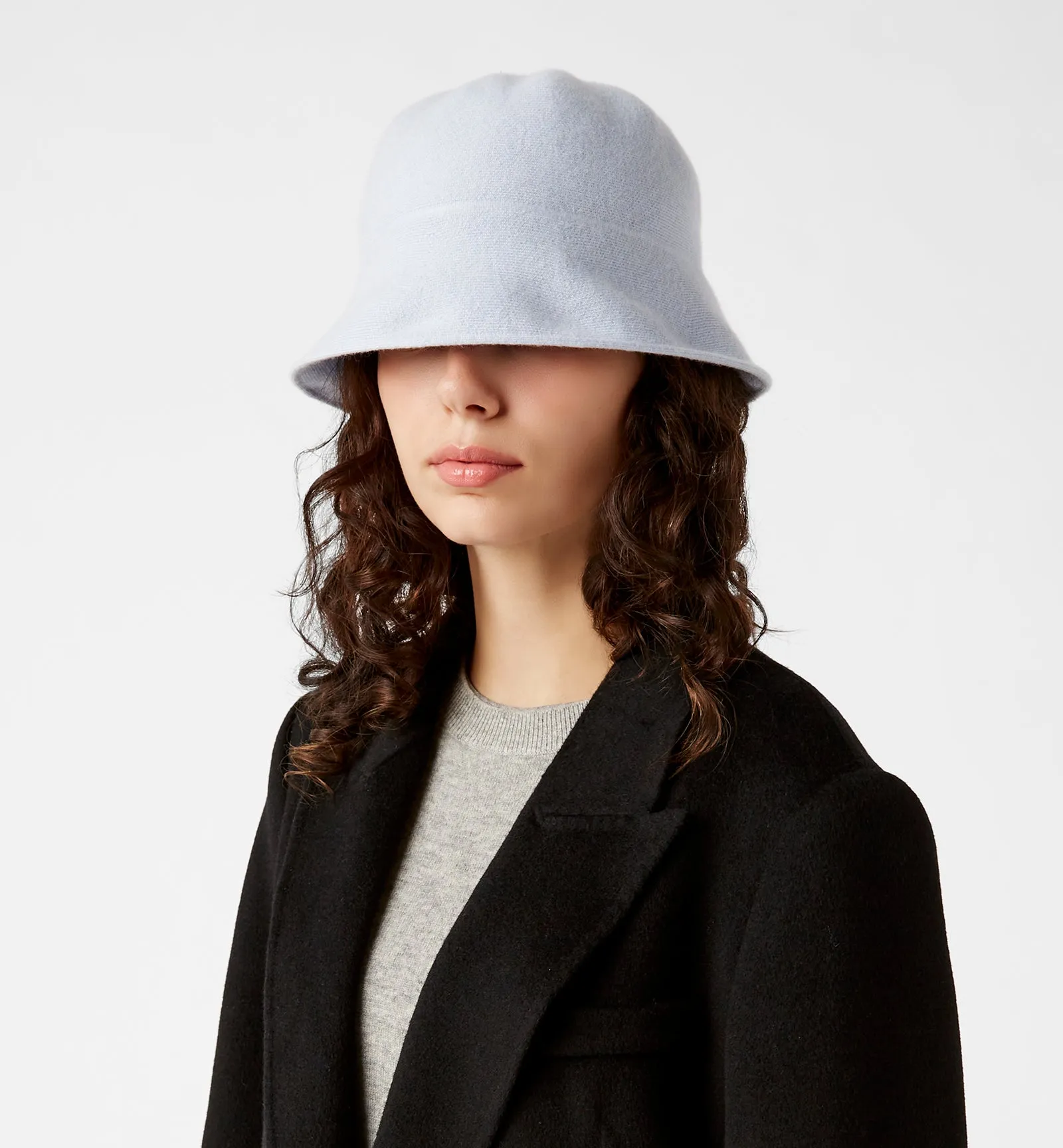 HALEIGH CASHMERE BUCKET HAT