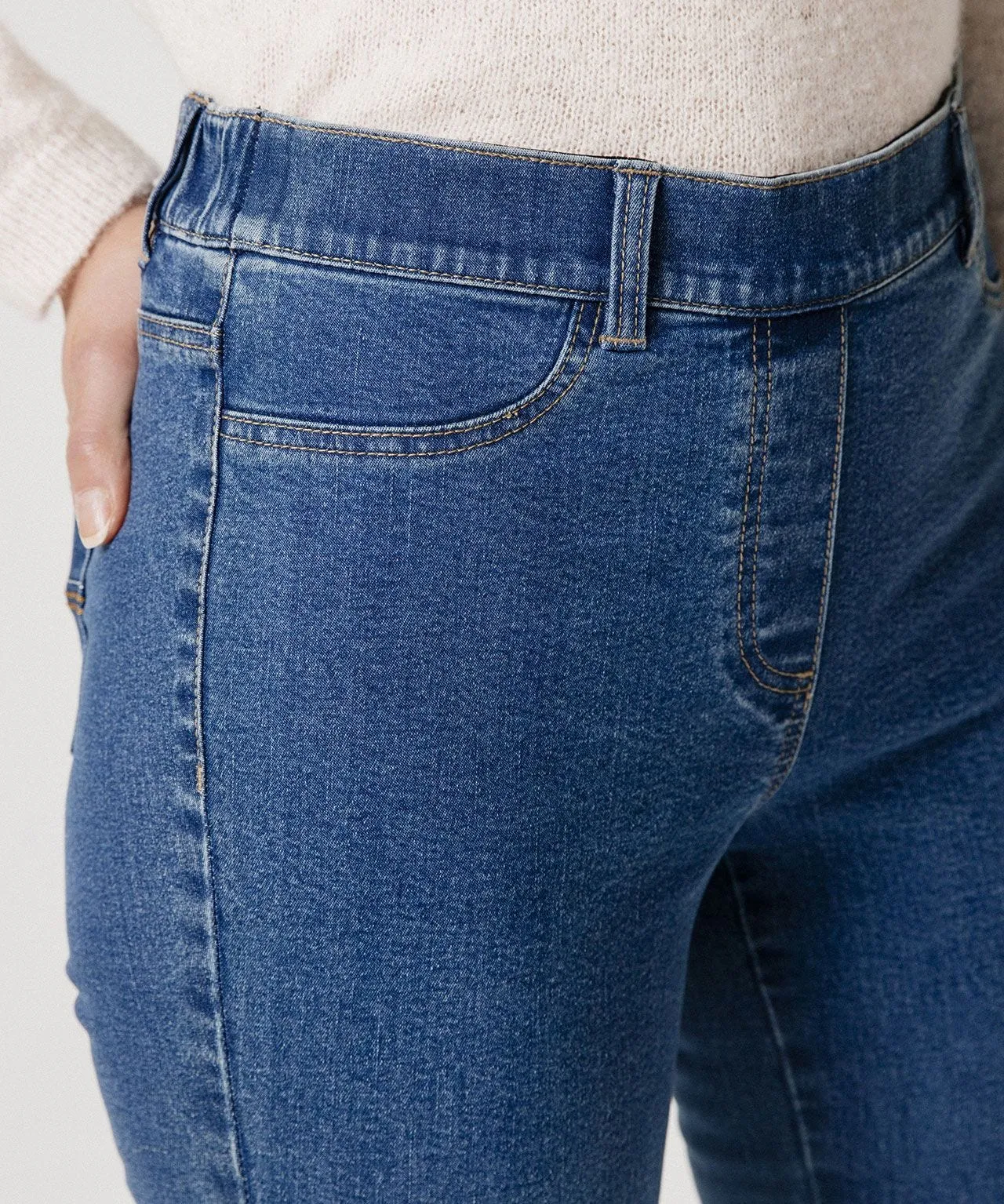 Ladies Denim Pull-On Jeans