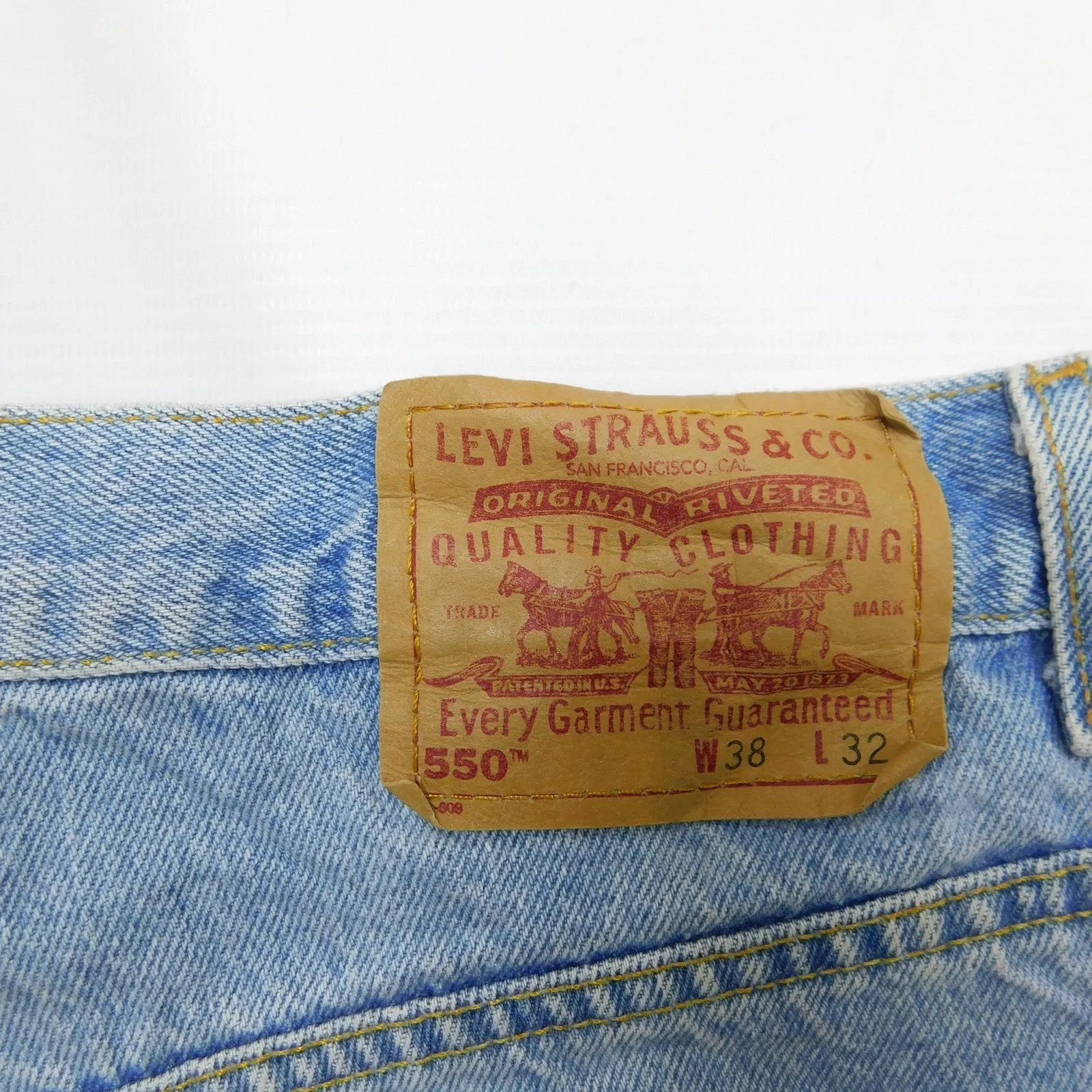 Levi's 550 Blue Jeans