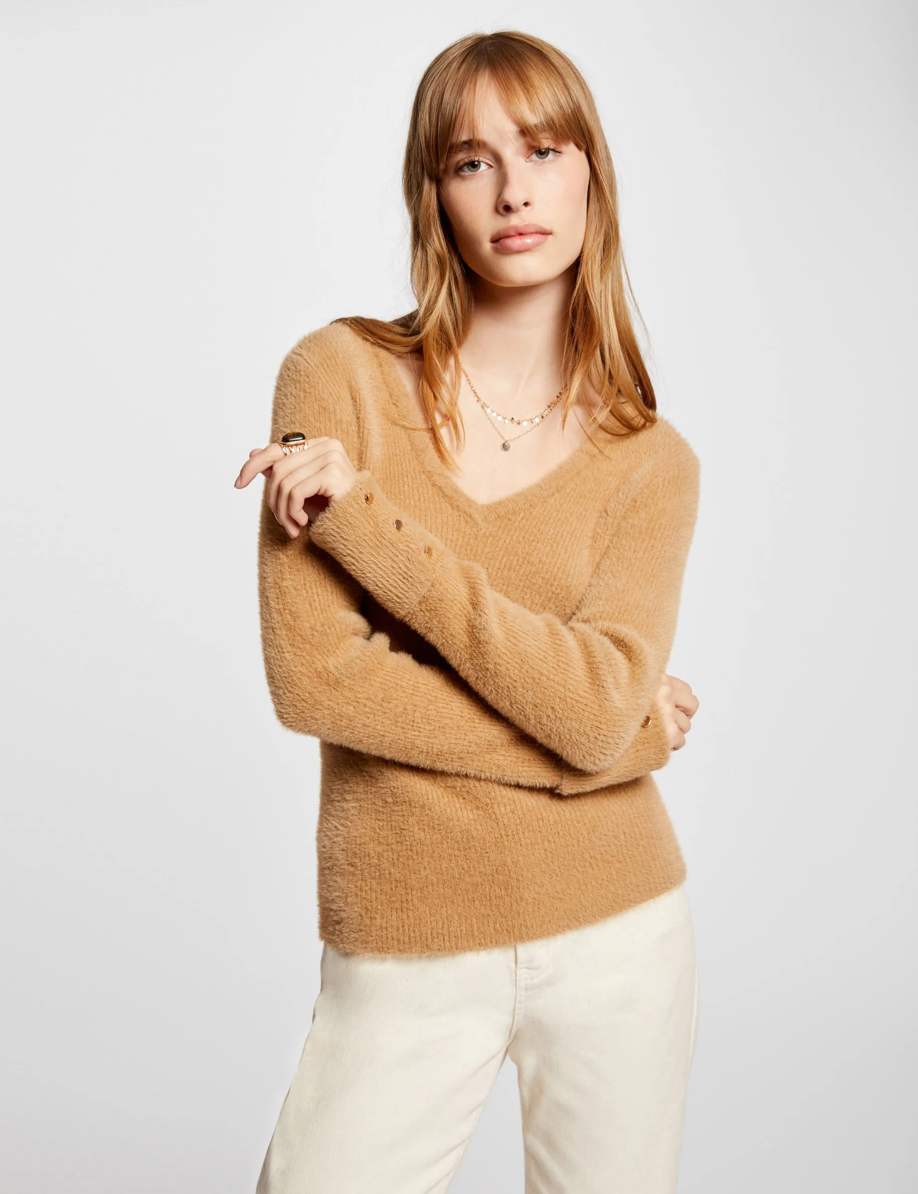 Long-sleeved jumper with fluffy knit camel women