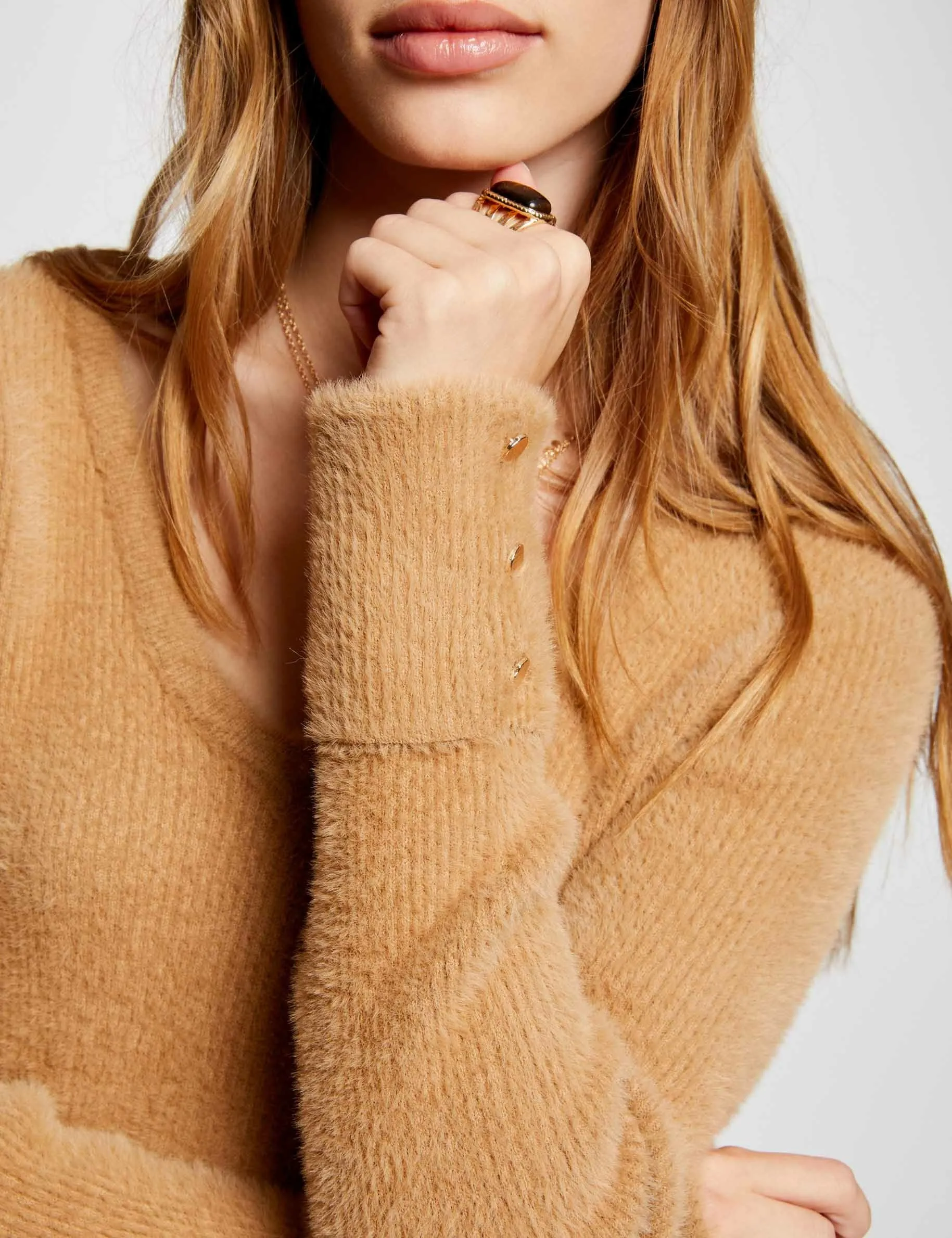 Long-sleeved jumper with fluffy knit camel women