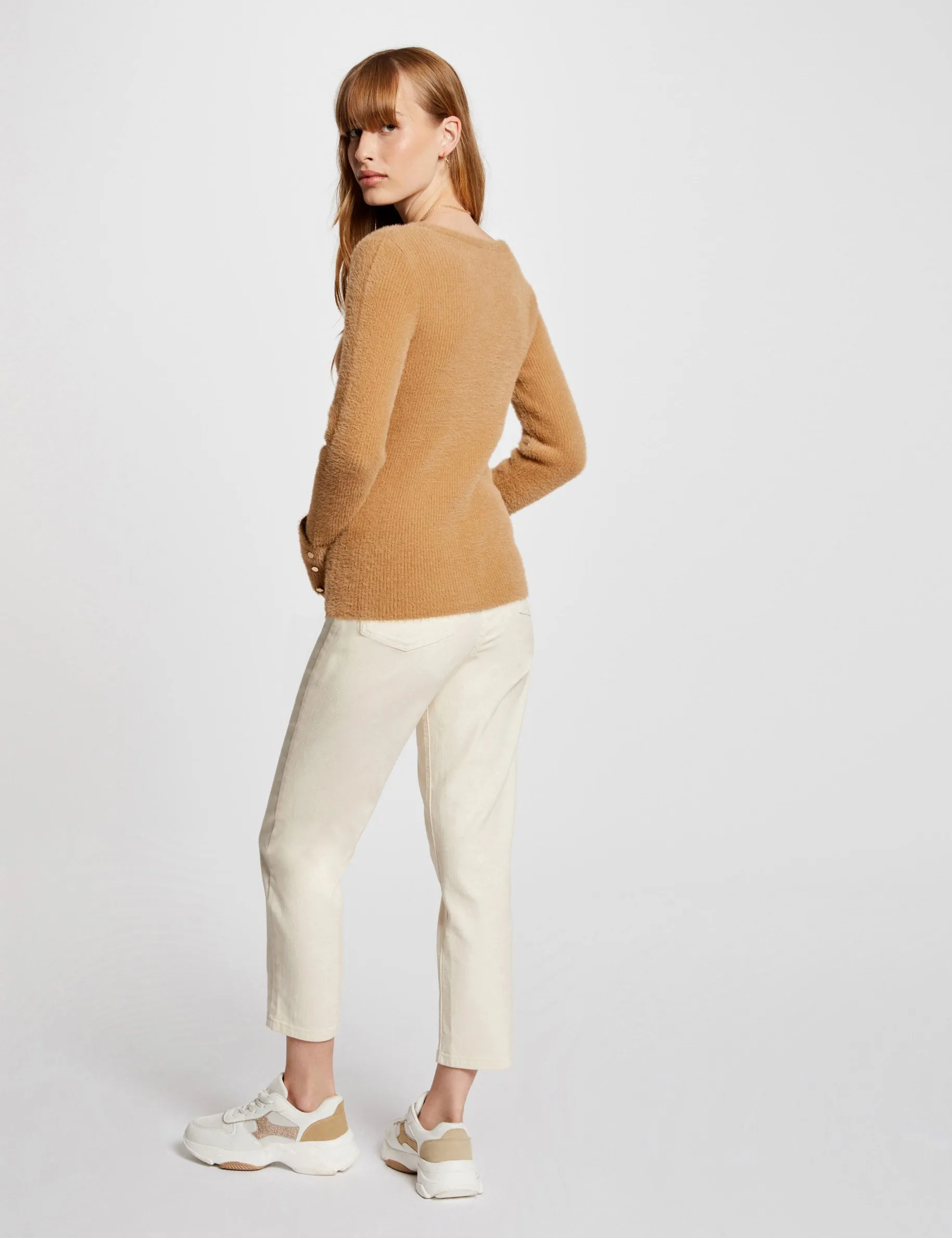 Long-sleeved jumper with fluffy knit camel women