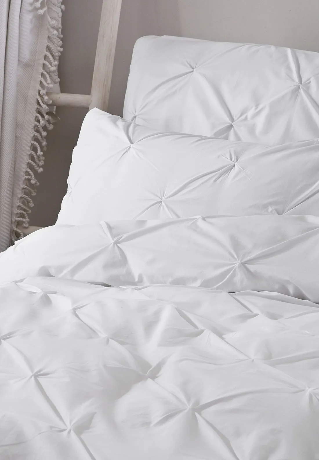 Lorna Duvet Cover Set - White