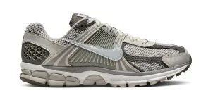 nike zoom vomero 5 iron ore flat pewter