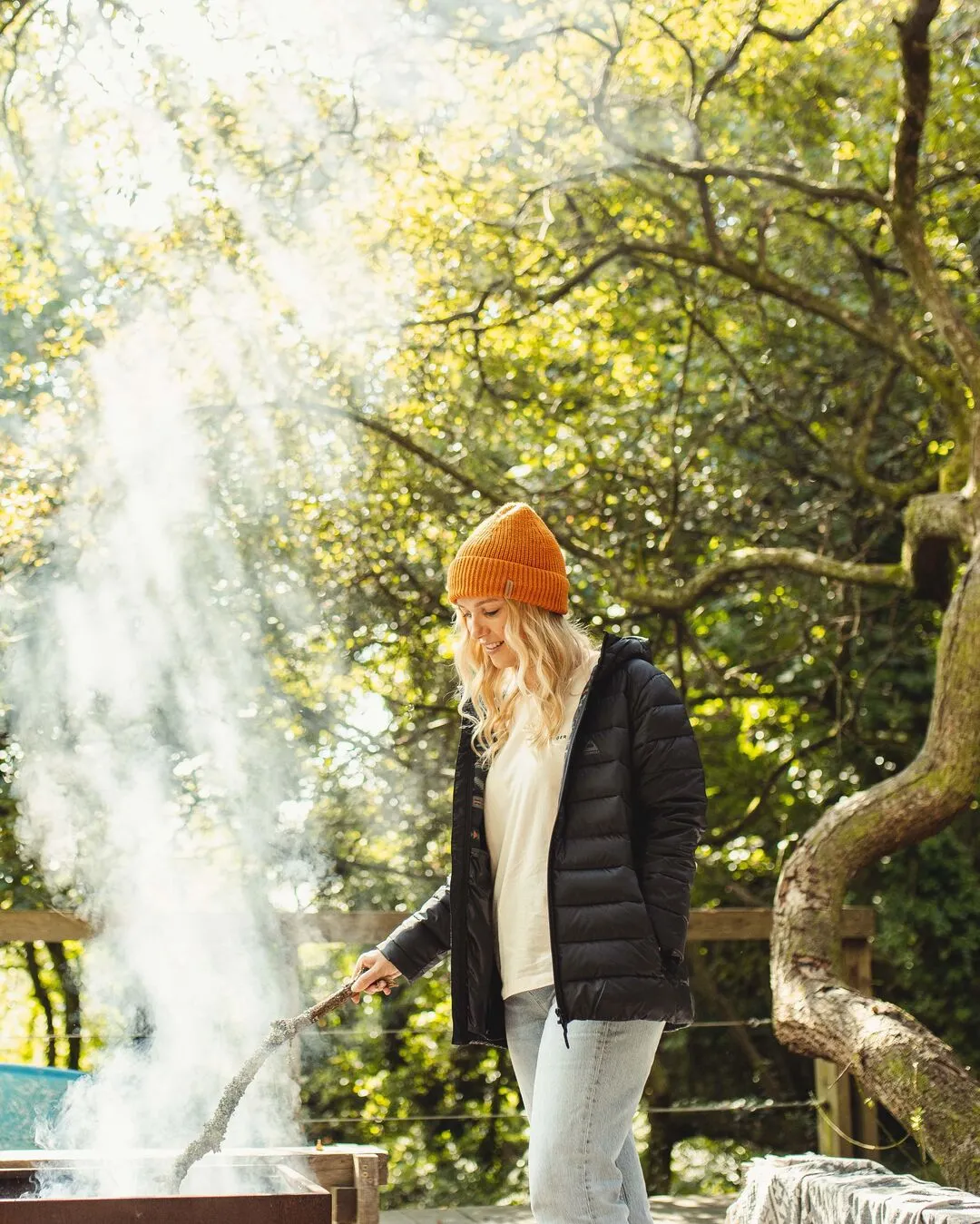 Pow Insulated Jacket in True Black