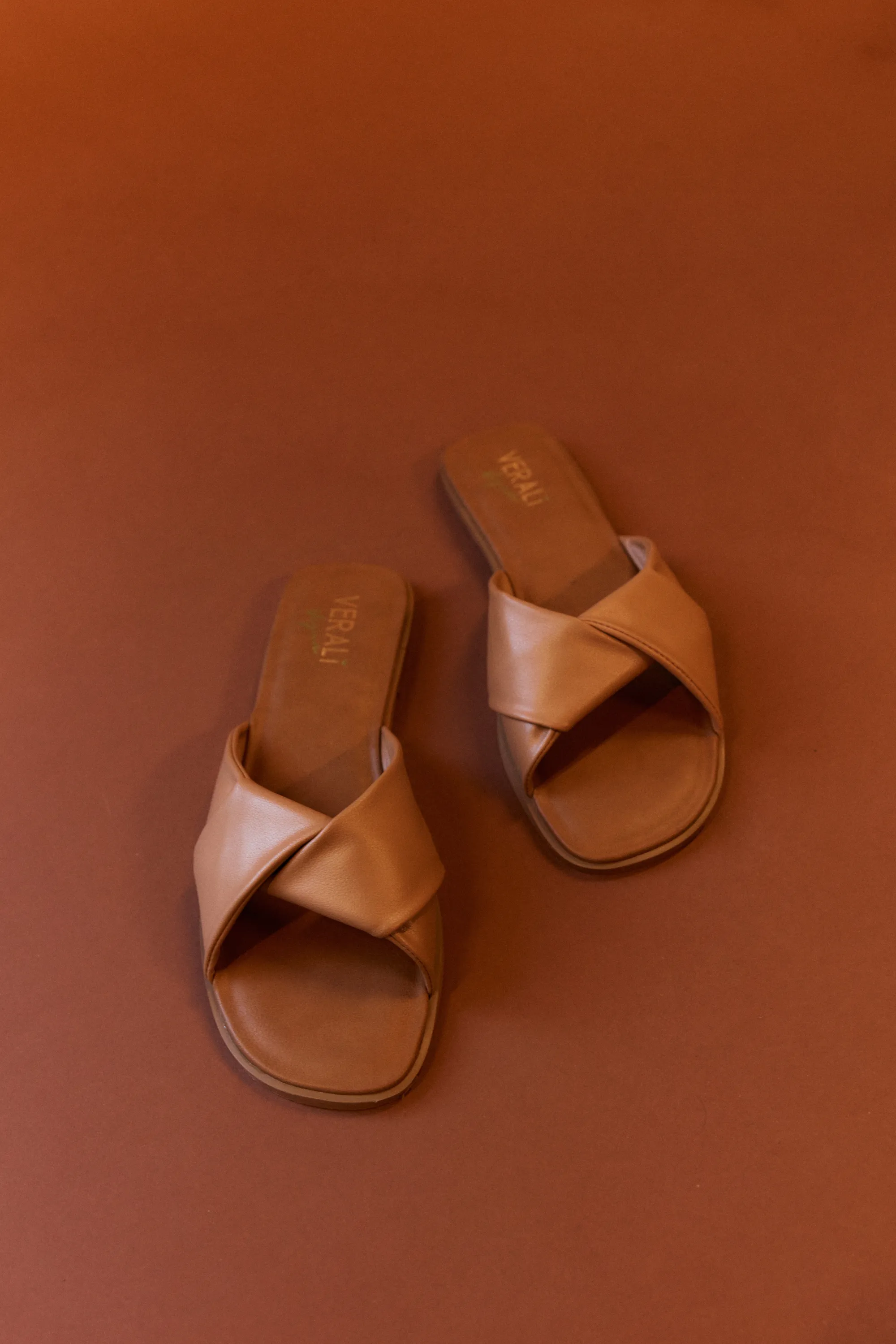 Sage Casual Slides - Dark Camel Tan