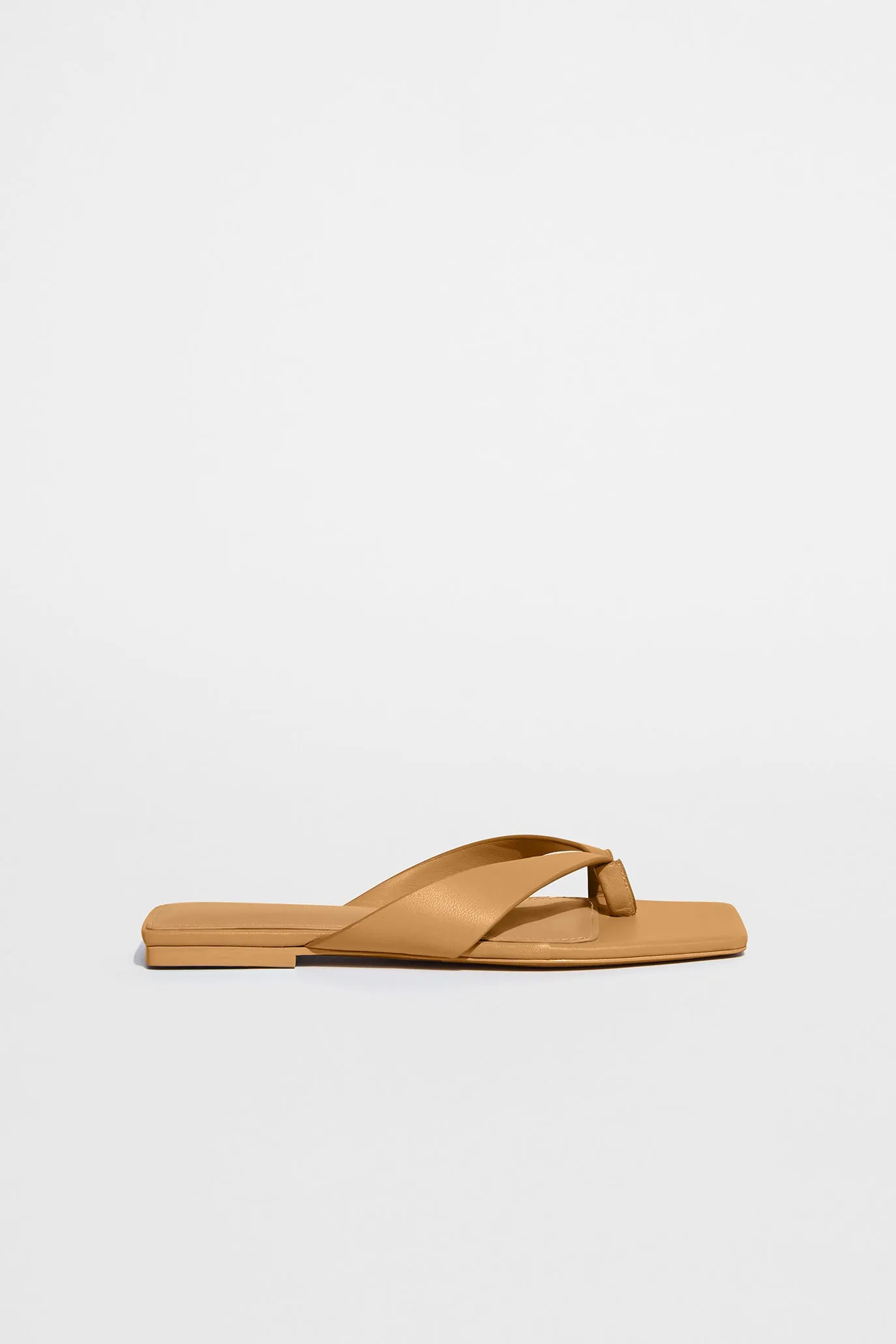 Shae Flat Sandal