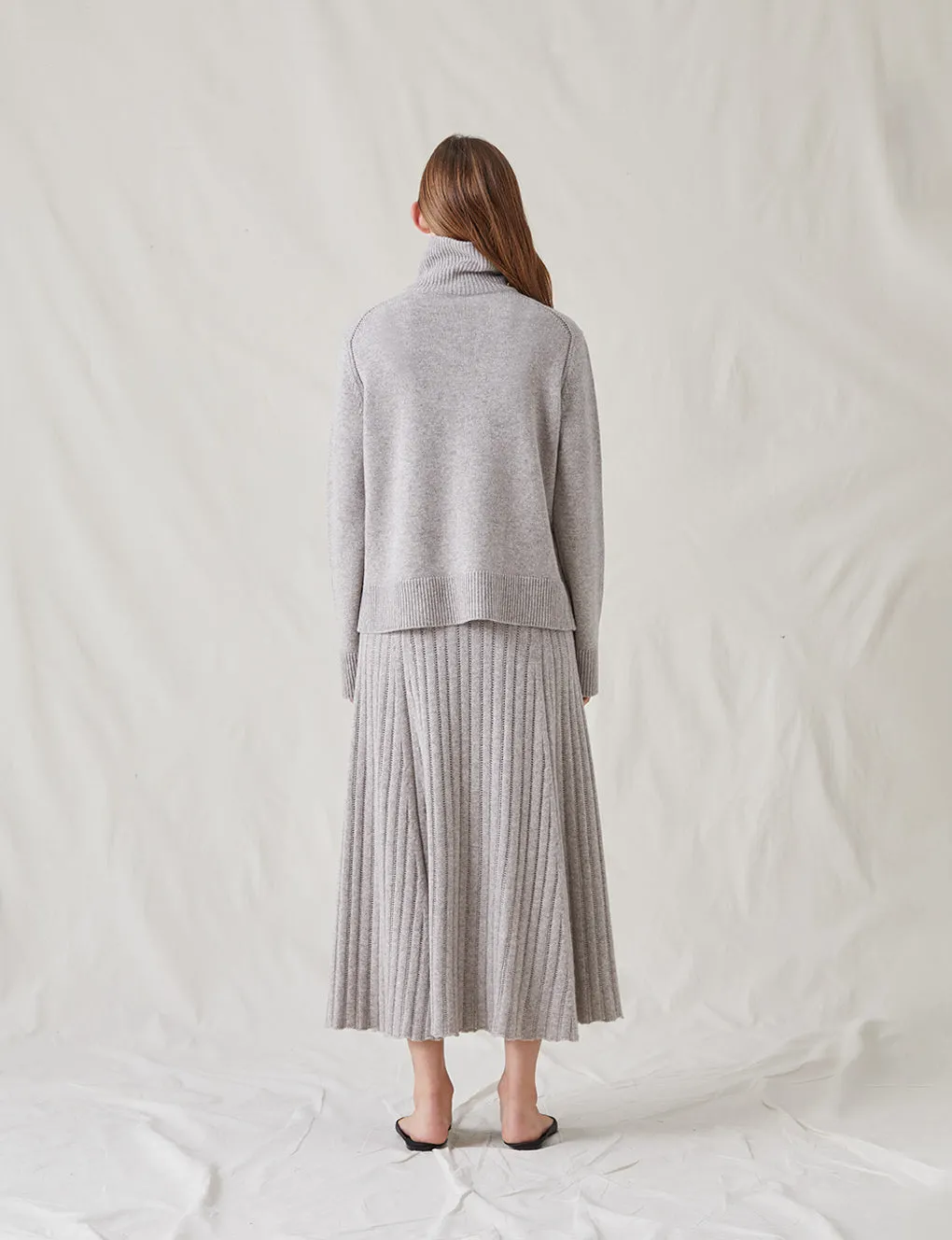 The Cashmere Knit Skirt