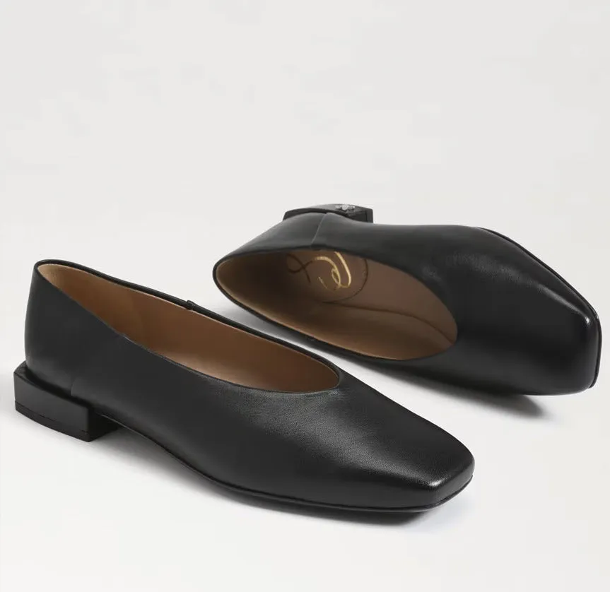 The Square Toe Ballet Flat in Black