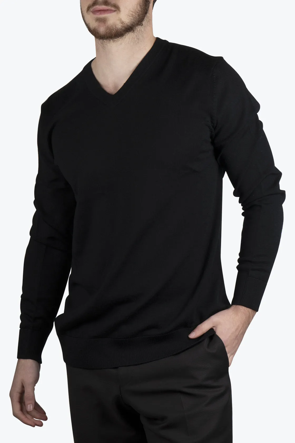 Toorallie Fine V-Neck Knit Black