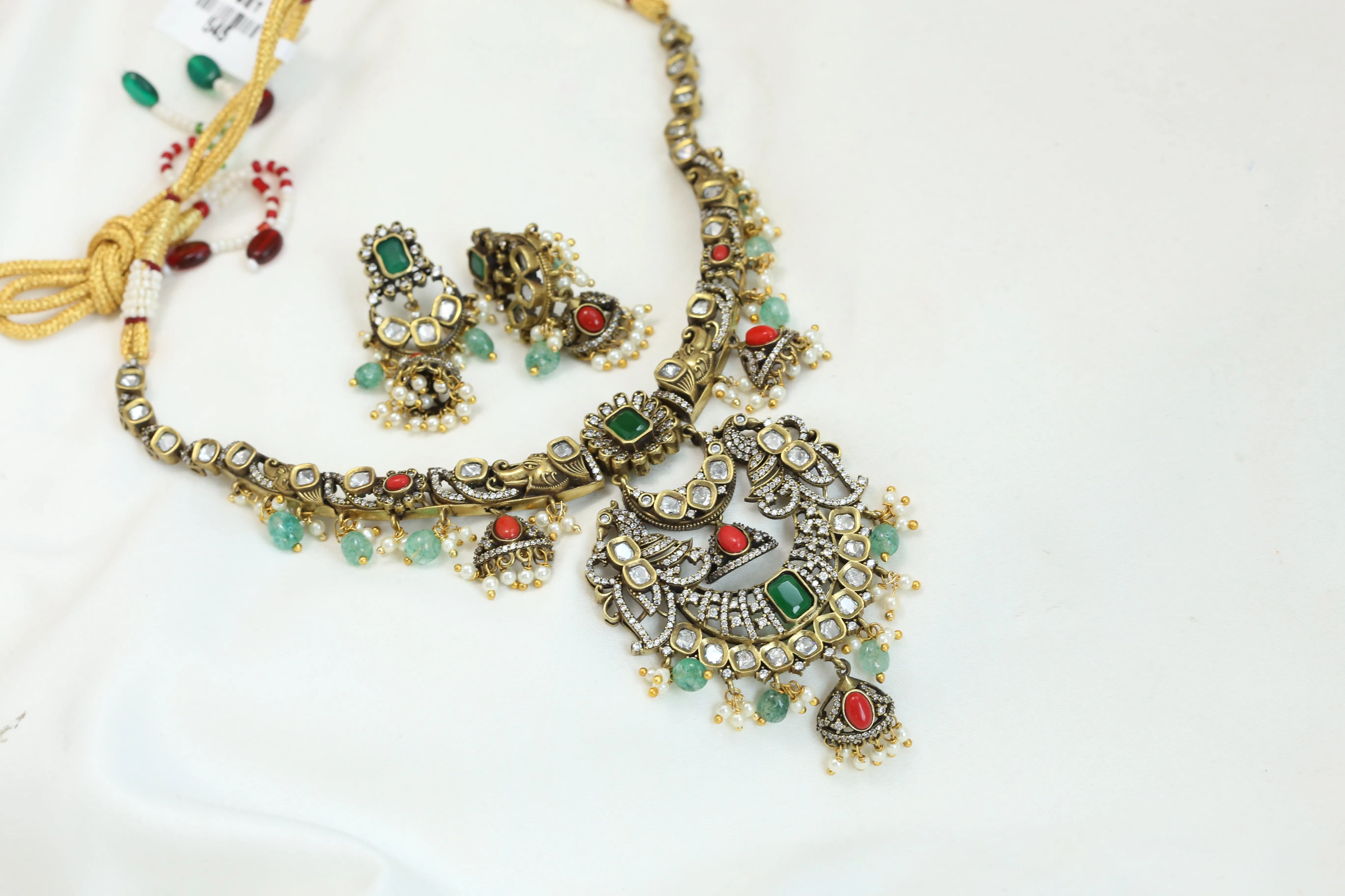 Victorian Coral Green Jewelry Set