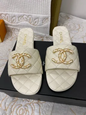 White Chain Coco Slides