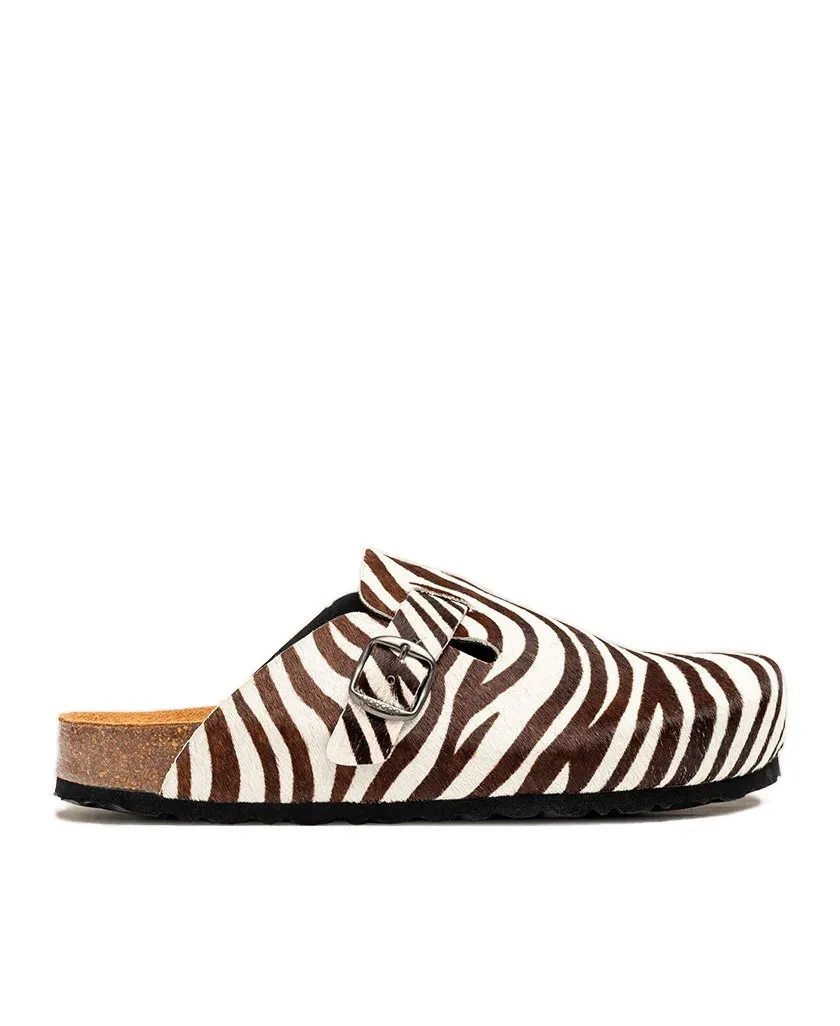 Yokono Zueco 599 Zebra Print Flat Shoe Clog